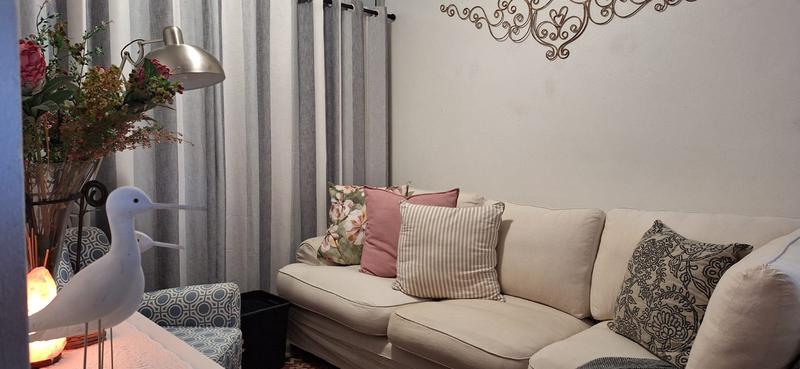2 Bedroom Property for Sale in Sandbaai Western Cape